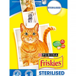 FRISKIES Steril Lazaccal és zöldségekkel száraz macskaeledel 1,5kg